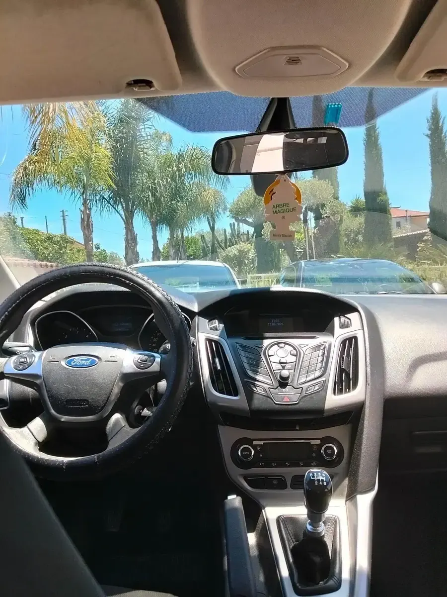 Usata Ford Focus 115 CV (84 kW) 2012 Bianco Berlina