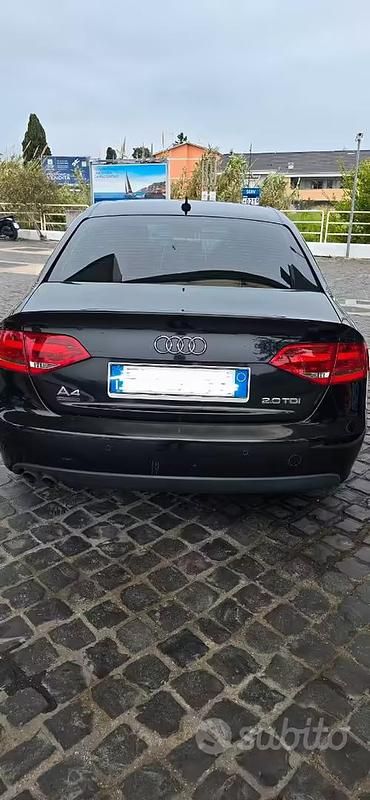 Begagnad Audi A4 143 HK (105 kW) 2012 Svart Sedan