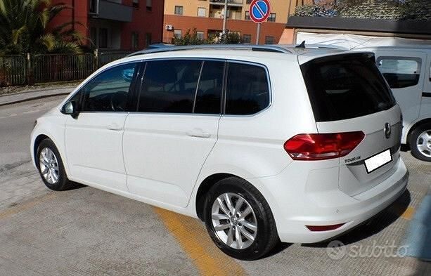 Usata VW Touran Comfortline 110 CV (80 kW) 2016 Bianco Monovolume