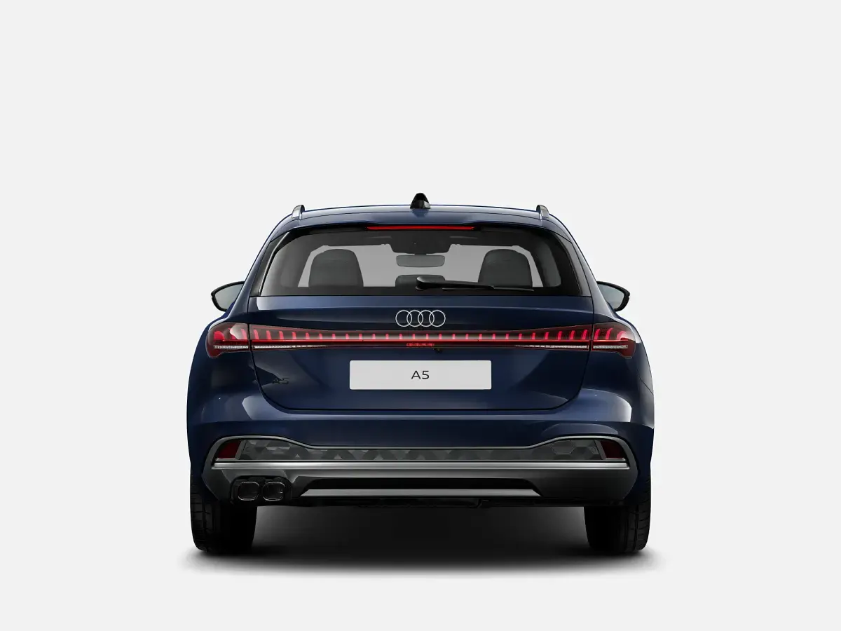 Nuova Audi A5 Advanced 204 CV (150 kW) 2026 Blu firmamento metallizzato Station wagon