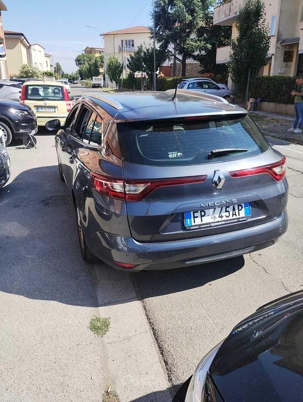 Usata Renault Mégane GrandTour 110 CV (80 kW) 2018 Blu Station wagon