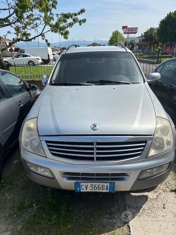 Usata 2005 Ssangyong Rexton SUV | 400 € (Buon prezzo) - Immagine 1/4