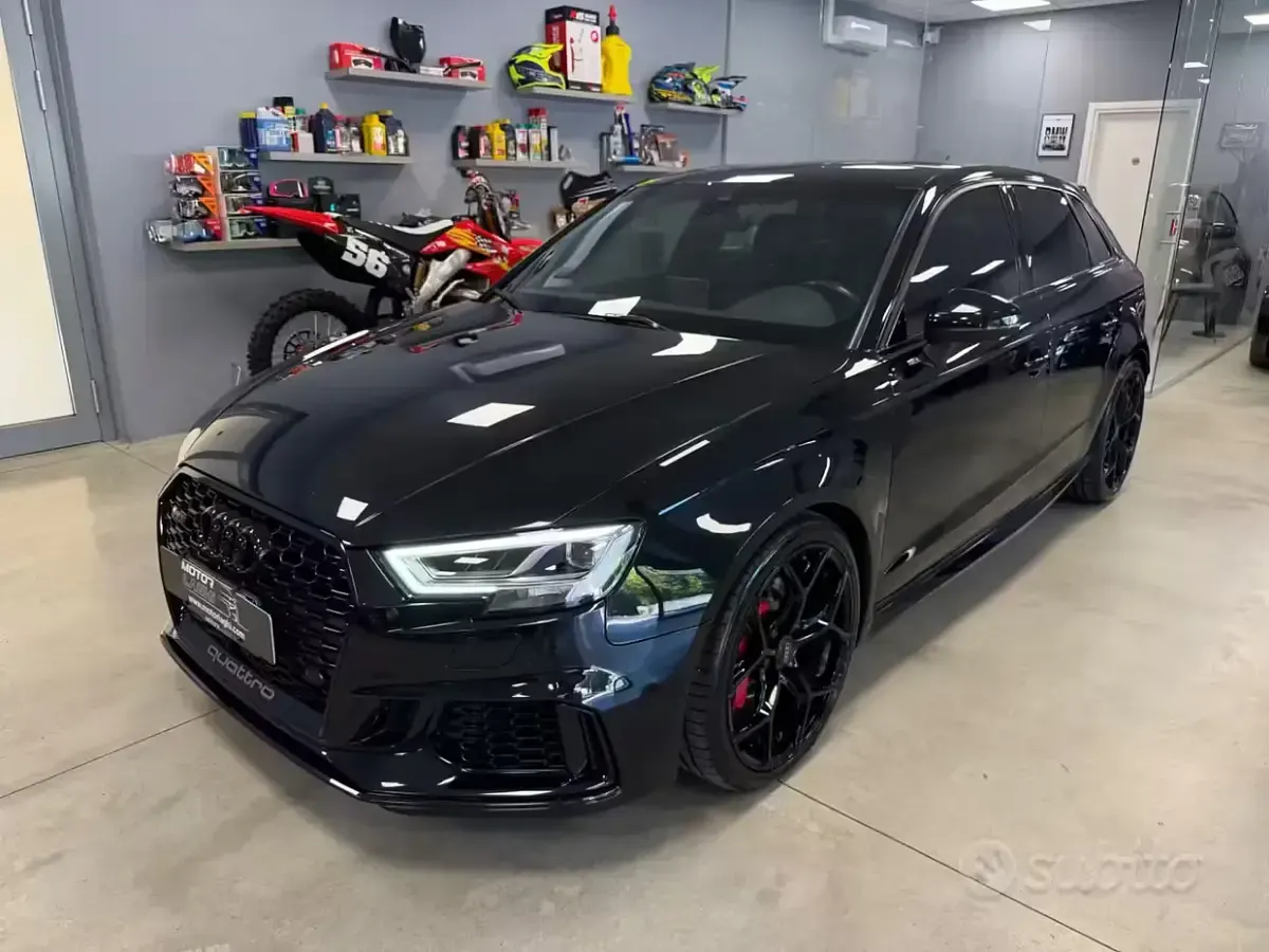 Usata Audi RS3 Ambiente 400 CV (294 kW) 2019 Nero Berlina