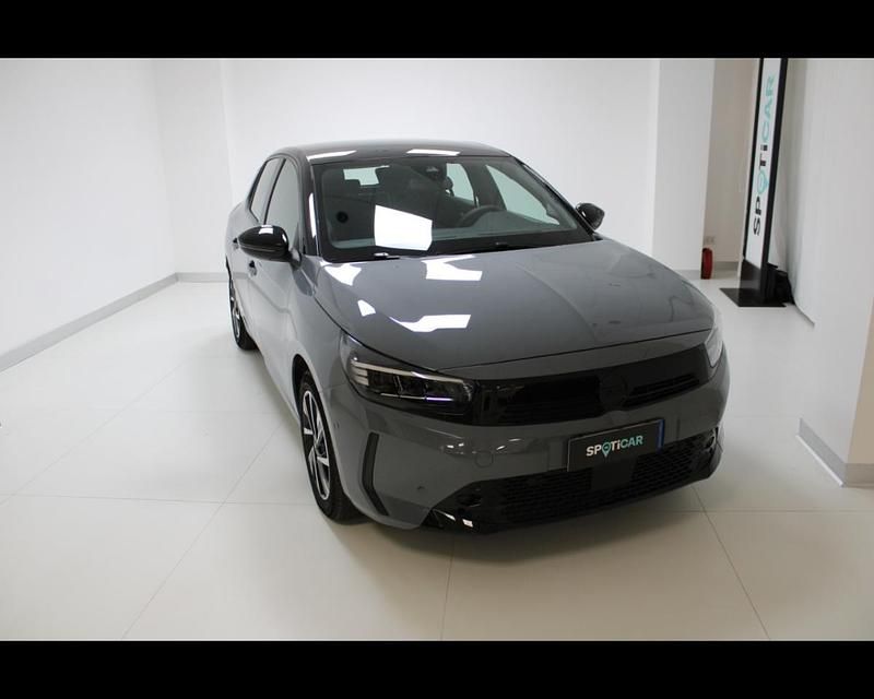 Grigio Usata 2024 Opel Corsa Due volumi | 15.500 € (Buon prezzo) - Immagine 1/4