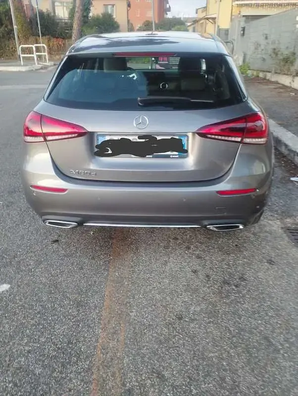 Usata Mercedes A180 116 CV (85 kW) 2023 Berlina