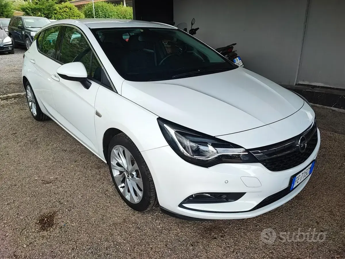Brugt Opel Astra Innovation 150 HK (110 kW) 2016 Hvid Sedan