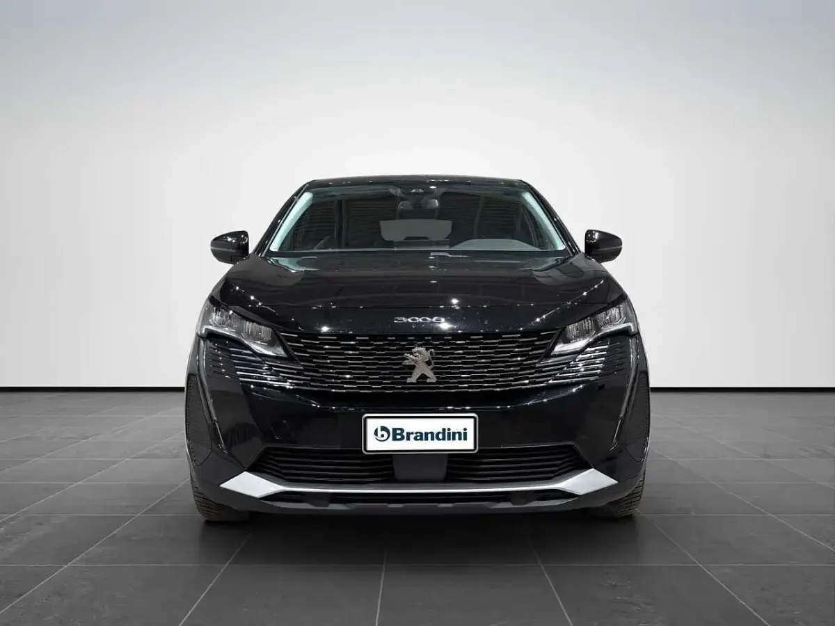 Usata Peugeot 3008 Allure 131 CV (96 kW) 2023 Nero SUV