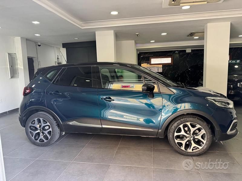 Usata Renault Captur 131 CV (96 kW) 2020 Blu SUV