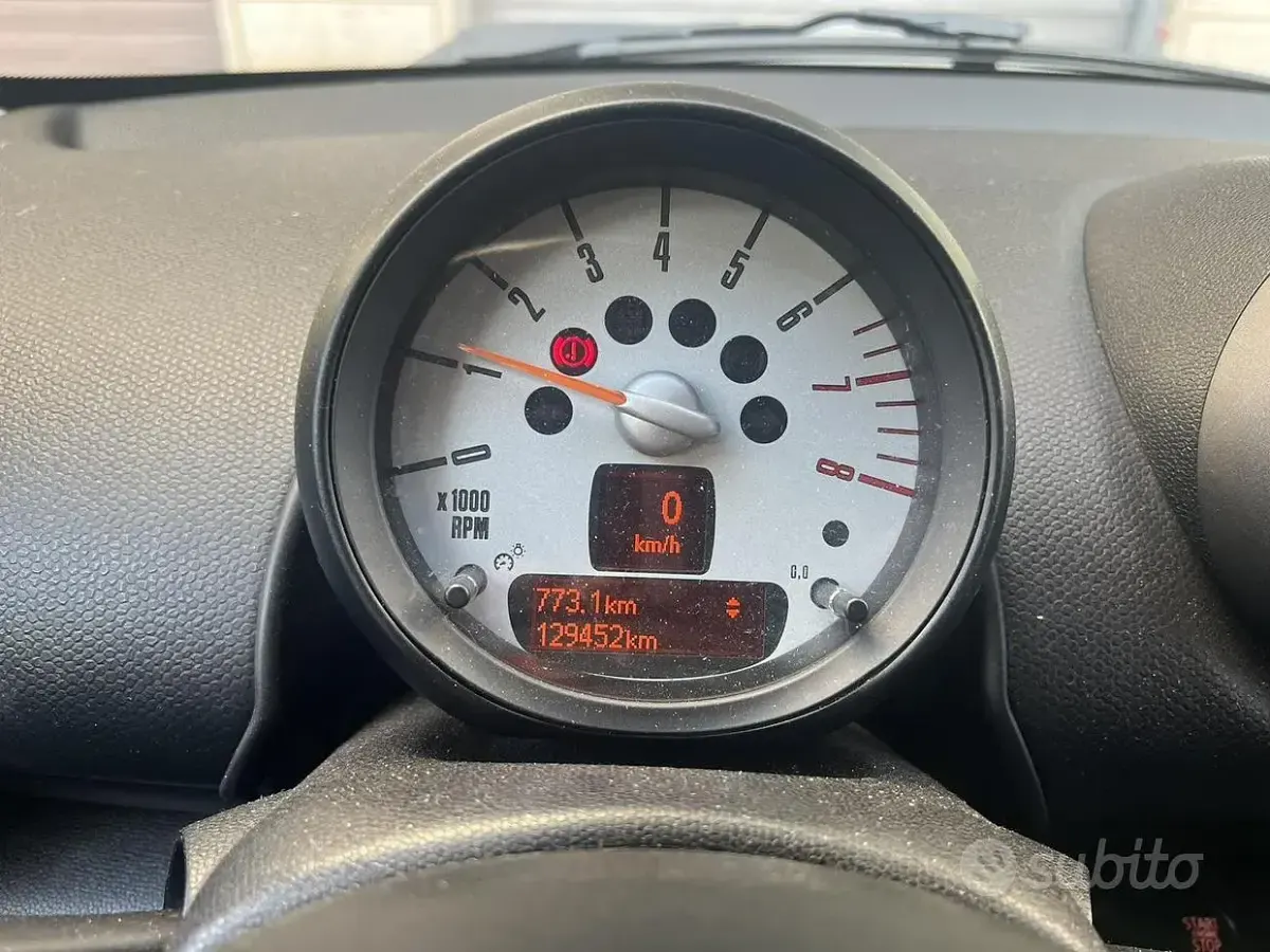 Usata Mini One Countryman 98 CV (72 kW) 2011 Grigio SUV