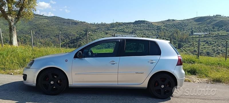 Usata VW Golf VI Sport 140 CV (102 kW) 2008 Grigio Utilitaria