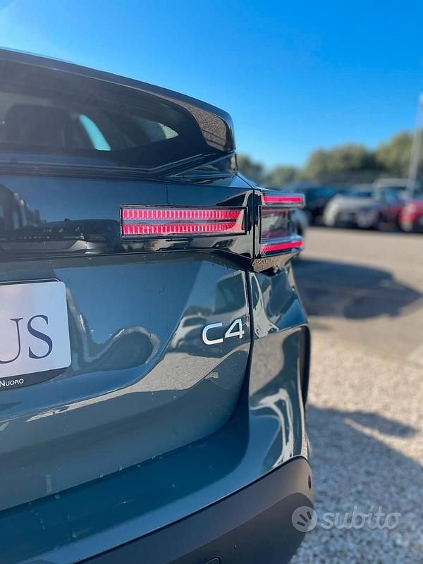 Nuova Citroën C4 PureTech 130 CV (95 kW) 2025 Verde Berlina