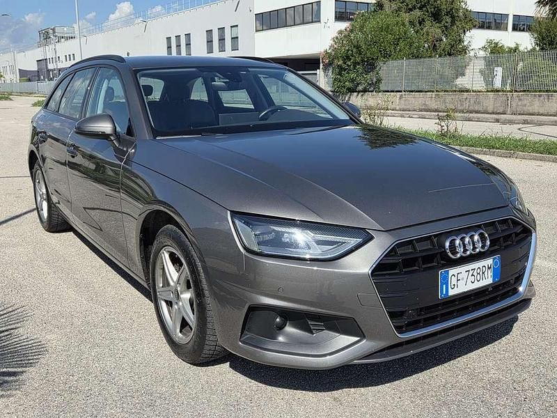 Usata Audi A4 Advanced Plus 163 CV (119 kW) 2021 Grigio Station wagon