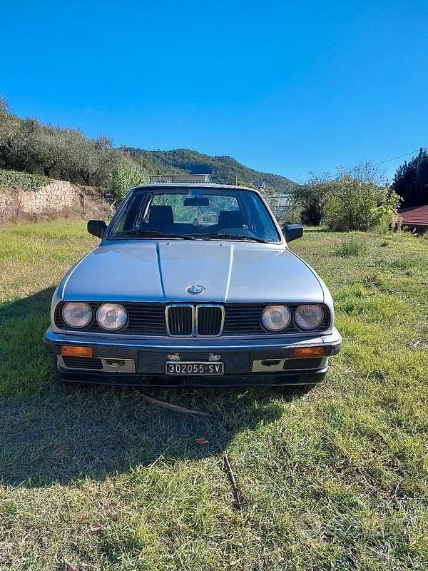 Usata BMW 318 105 CV (77 kW) 1985 Grigio Berlina
