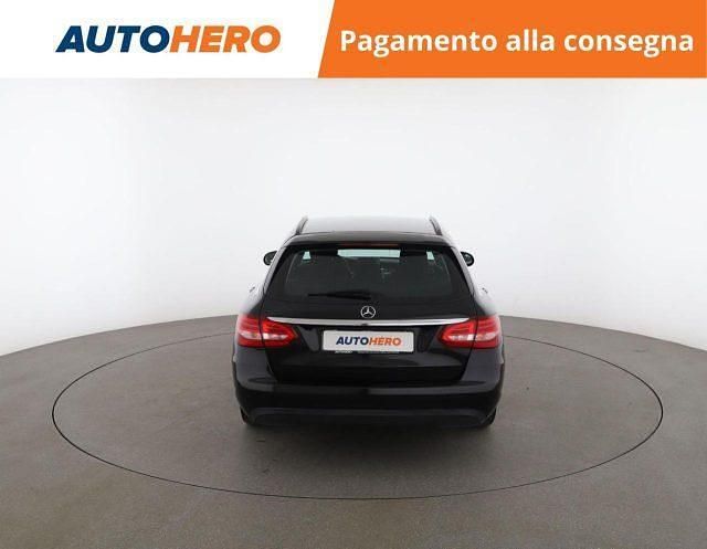 Usata Mercedes C180 Business 115 CV (84 kW) 2016 Nero Station wagon