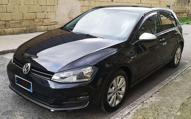 Usata VW Golf VII Comfortline 105 CV (77 kW) 2014 Nero Berlina