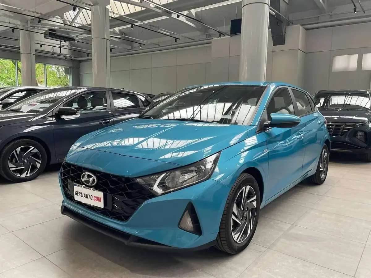 Begagnad Hyundai i20 101 HK (74 kW) 2022 Blå Halvkombi
