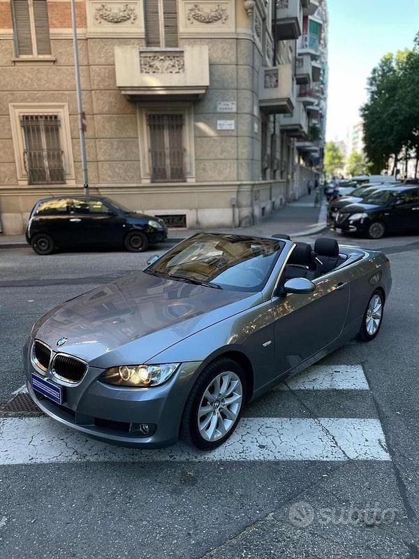 Grigio scuro Usata 2008 BMW 320 Cabriolet Cabrio | 11.500 € (Buon prezzo) - Immagine 1/4