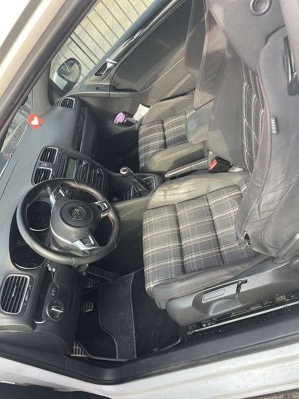 Usata VW Golf VI GTI 211 CV (155 kW) 2009 Utilitaria