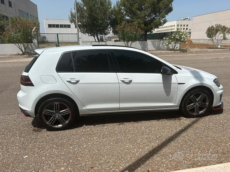 Usata VW Golf VII GTI 105 CV (77 kW) 2013 Bianco Berlina