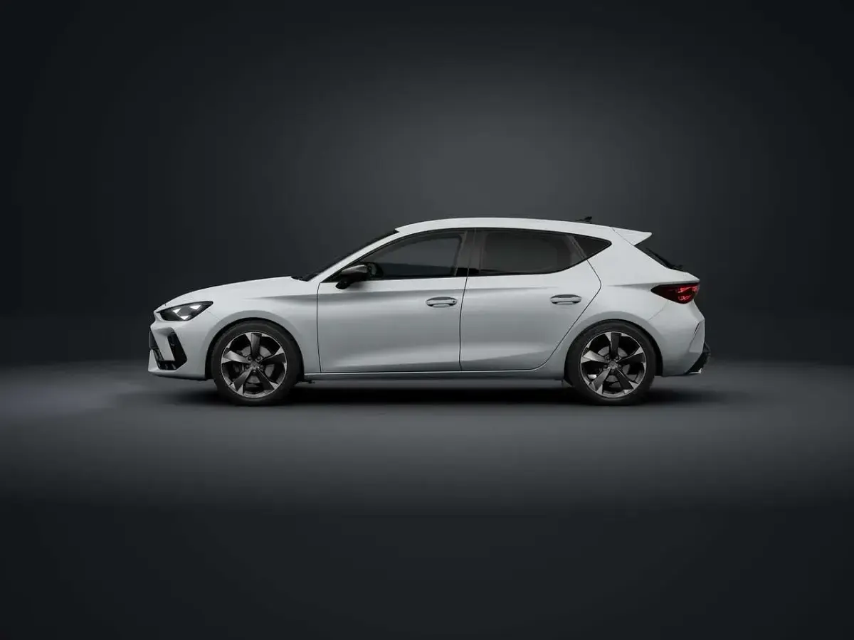 Nuova Cupra Leon 150 CV (110 kW) 2026 Bianco nevada Berlina