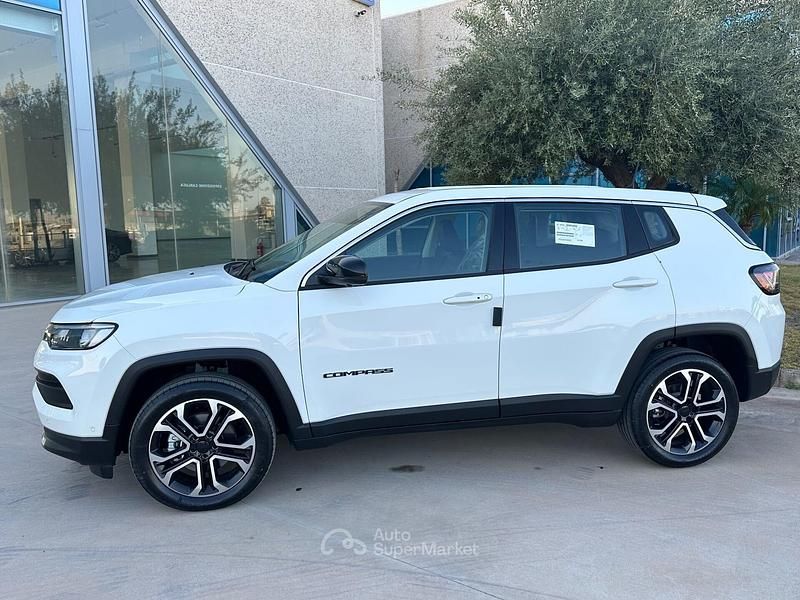 Nuova Jeep Compass Altitude 131 CV (96 kW) 2026 Bianco SUV