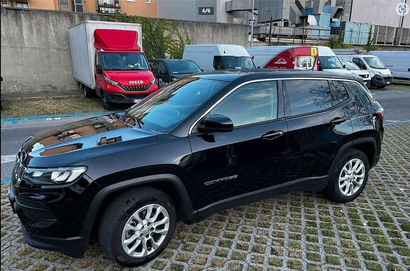 Usata Jeep Compass Longitude 131 CV (96 kW) 2022 Nero SUV