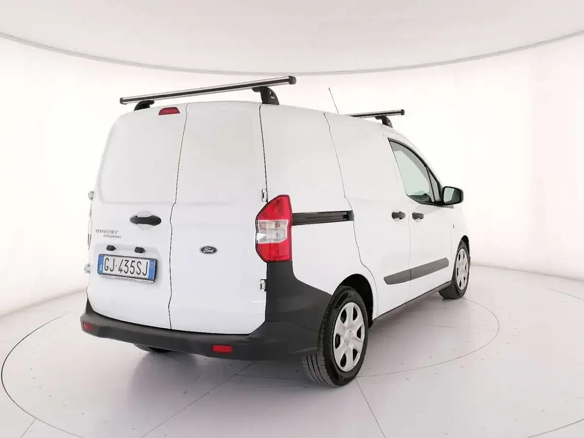 Usata Ford Courier Trend 75 CV (55 kW) 2022 Bianco Monovolume