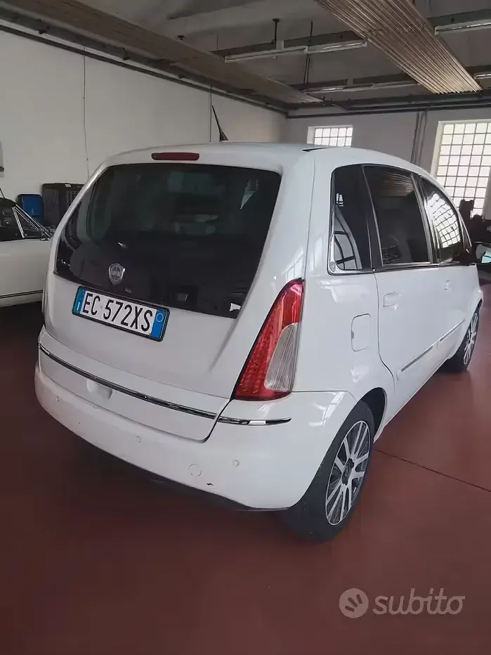 Usata Lancia Musa 95 CV (69 kW) 2010 Monovolume