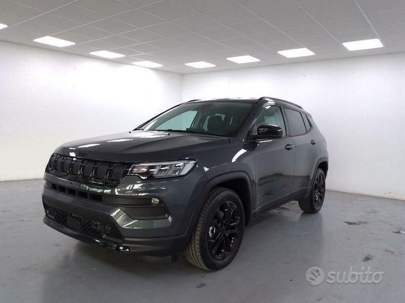 Bianco Usata 2023 Jeep Compass Night Eagle SUV | 33.990 € - Immagine 1/4