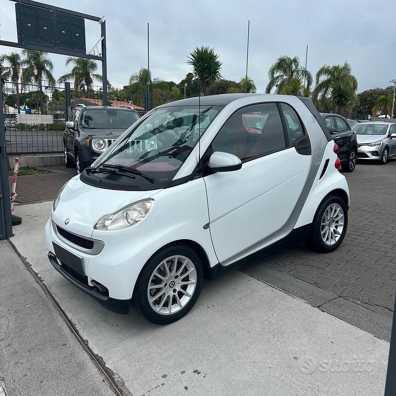 Usata Smart ForTwo Coupé Passion 45 CV (33 kW) 2009 Bianco Coupé