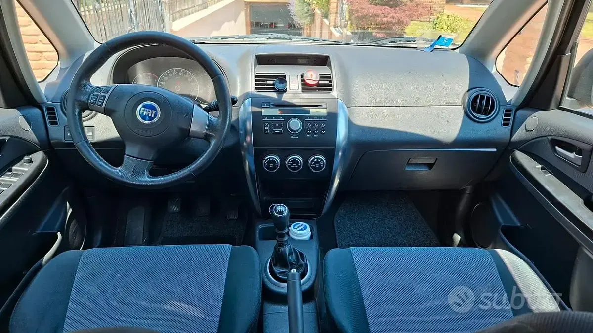 Usata Fiat Sedici 120 CV (88 kW) 2006 Marrone SUV