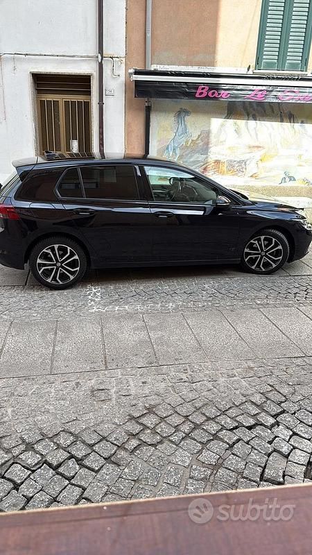 Usata VW Golf VIII 150 CV (110 kW) 2024 Nero Berlina