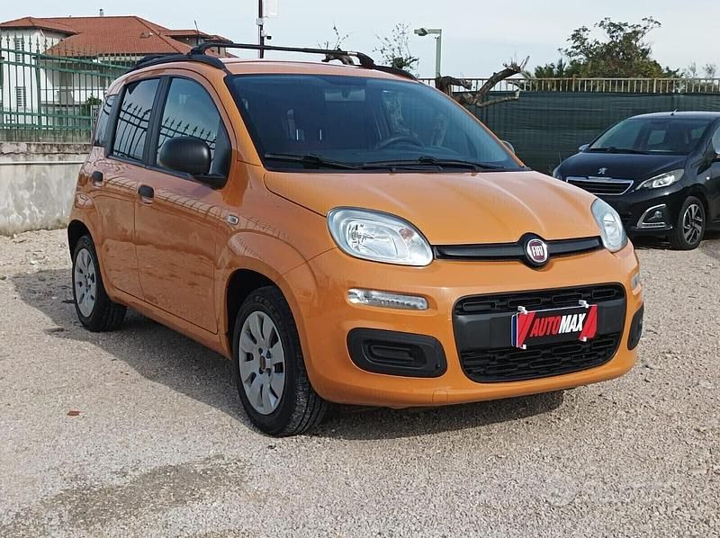 Usata Fiat Panda Lounge 94 CV (69 kW) 2020 Arancione Utilitaria
