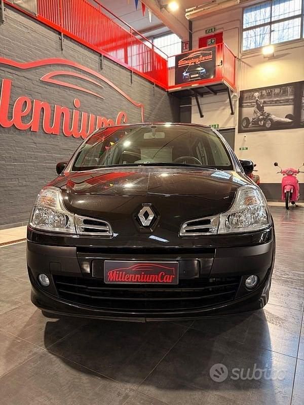 Usata Renault Modus 75 CV (55 kW) 2013 Nero Monovolume