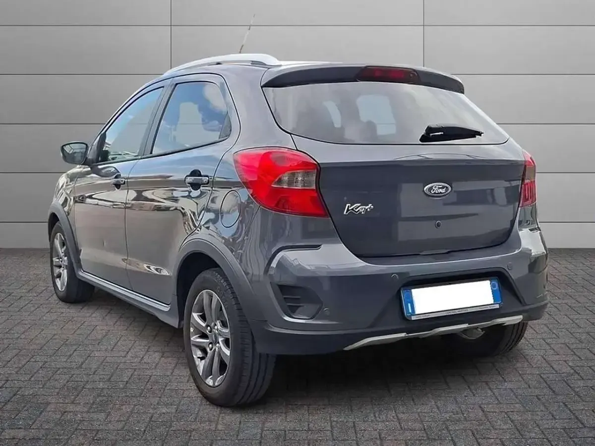 Usata Ford Ka Active 86 CV (63 kW) 2019 Aqua Berlina