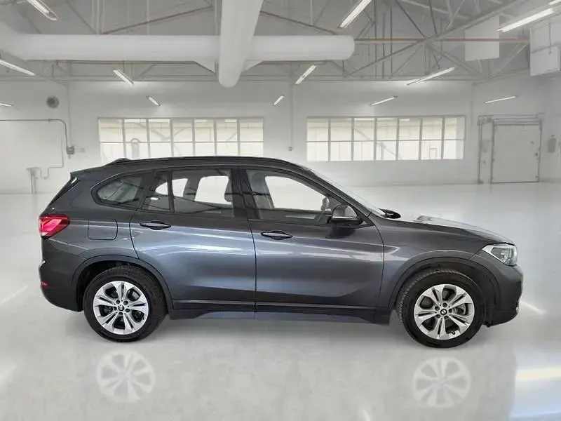 Usata BMW X1 Advantage 125 CV (91 kW) 2021 Grigio SUV