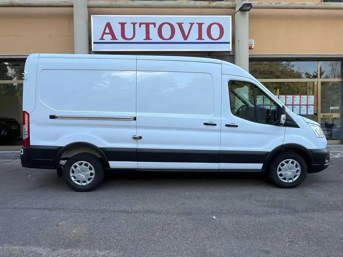 Usata Ford Transit Trend 131 CV (96 kW) 2022 Bianco Furgone