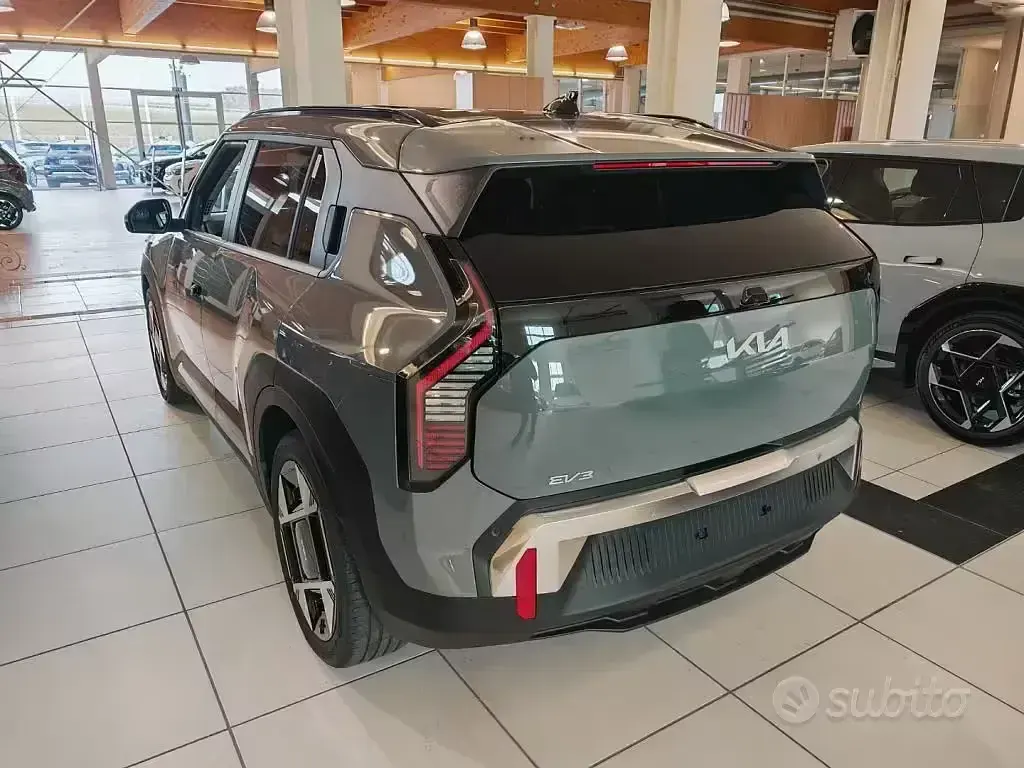 Nuova Kia EV3 Earth 60 kW (82 CV) 2026 Grigio SUV