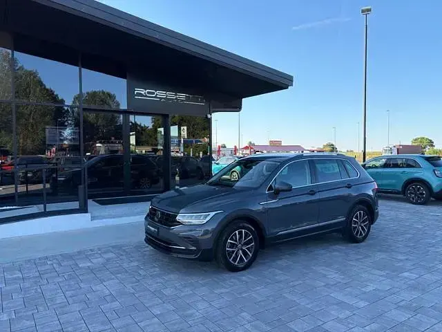 Usata VW Tiguan 150 CV (110 kW) 2022 Grigio SUV