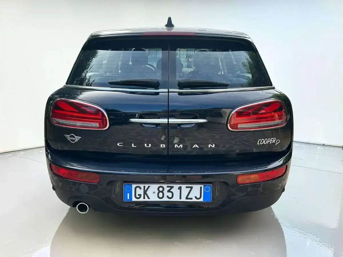 Usata Mini Cooper D Clubman 150 CV (110 kW) 2022 Enigmatic black metallic Station wagon