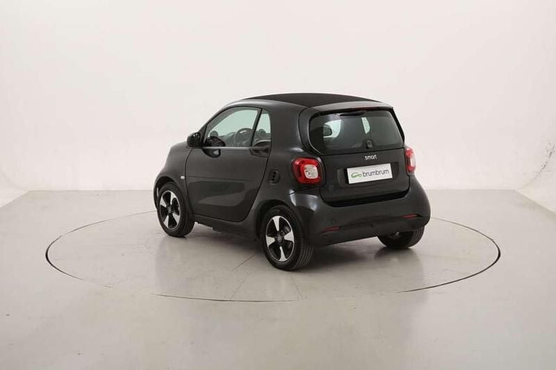Usata Smart ForTwo Coupé Passion 60 kW (82 CV) 2022 Nero Utilitaria