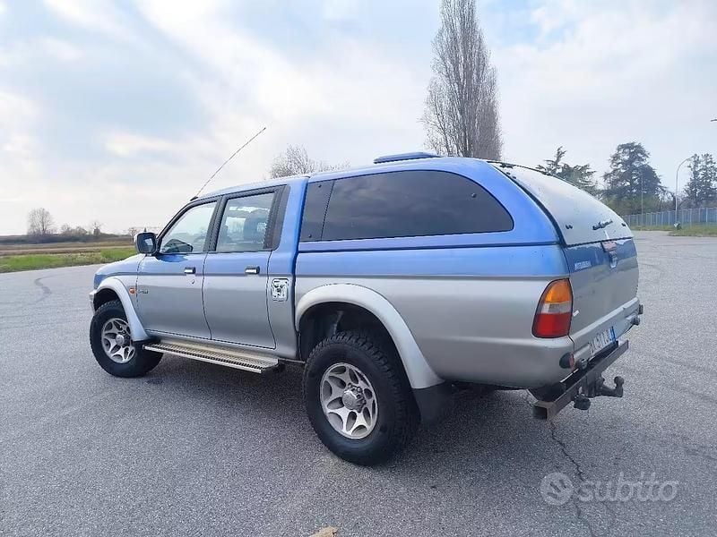 Usata Mitsubishi L 2000 Blu SUV