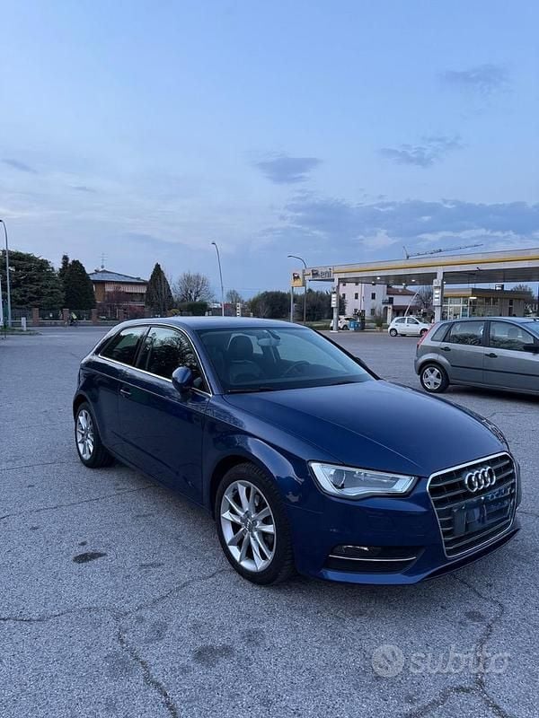Usata Audi A3 105 CV (77 kW) 2014 Blu Coupé