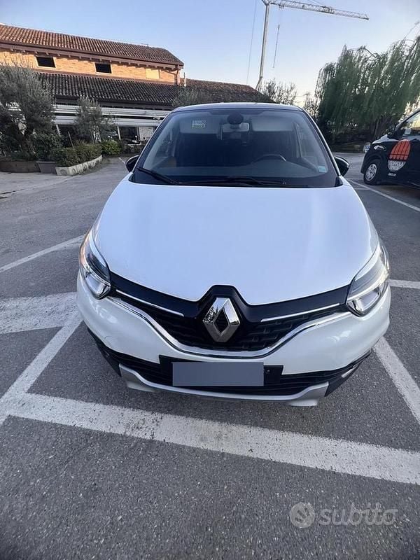 Usata Renault Captur Intens 90 CV (66 kW) 2018 Bianco SUV