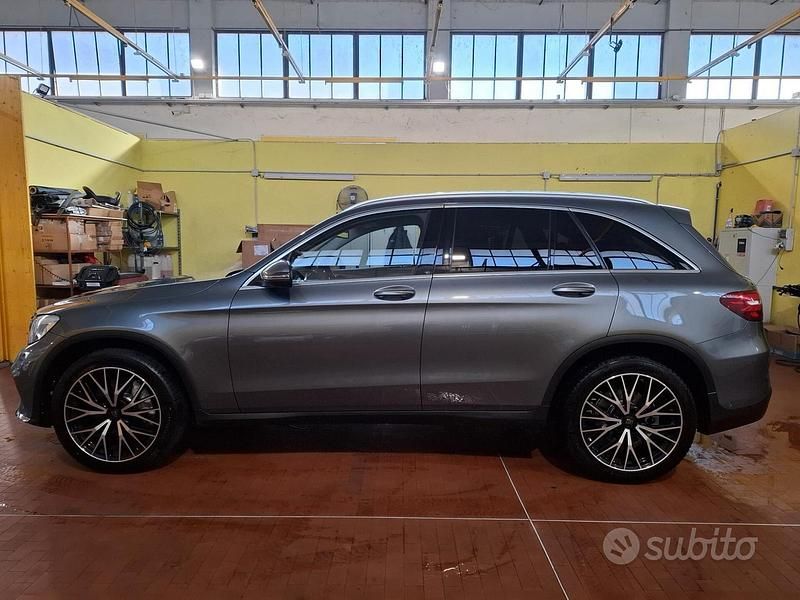Usata Mercedes GLC250 Premium 203 CV (149 kW) 2017 Grigio SUV