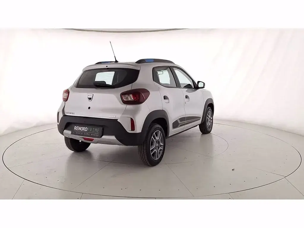 Usata Dacia Spring Comfort 33 kW (45 CV) 2022 Utilitaria
