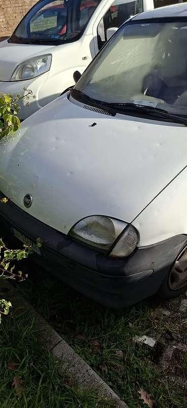 Usata Fiat 600 54 CV (39 kW) 2004 Bianco Utilitaria