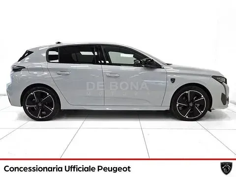 Usata Peugeot e-308 GT 114 kW (156 CV) 2023 Bianco Utilitaria