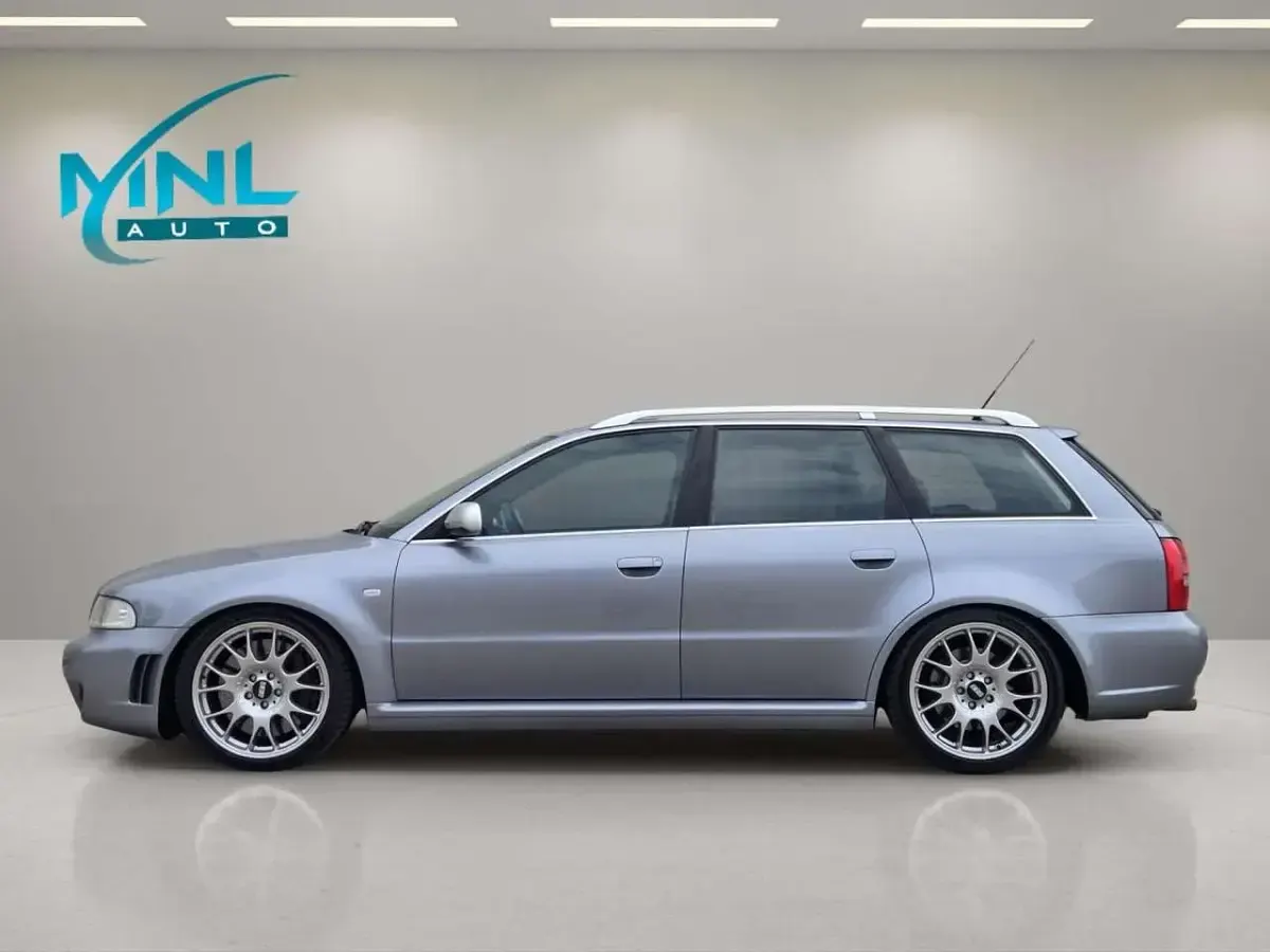 Usata Audi RS4 381 CV (280 kW) 2002 Gray Station wagon