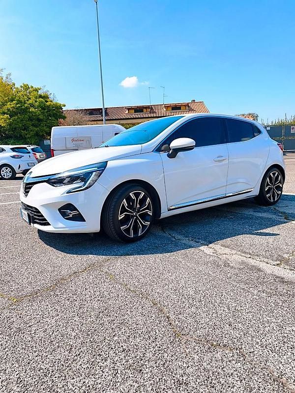 Usata Renault Clio V 131 CV (96 kW) 2020 Bianco Utilitaria